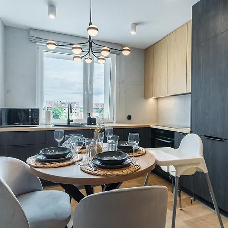 Apartmán Golden Seaside By Aparo - Plaza 200m, 2 Lazienki, 2 Sypialnie Oraz Salon, 3 Tv, Balkon, Lozeczko *