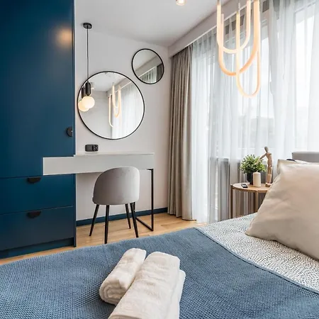 Golden Seaside By Aparo - Plaza 200m, 2 Lazienki, 2 Sypialnie Oraz Salon, 3 Tv, Balkon, Lozeczko Gdańsk