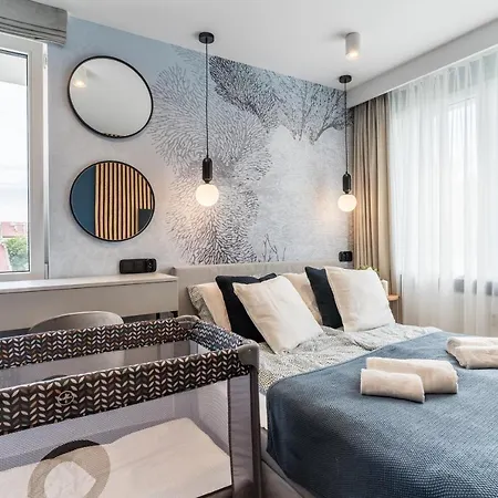 Golden Seaside By Aparo - Plaza 200m, 2 Lazienki, 2 Sypialnie Oraz Salon, 3 Tv, Balkon, Lozeczko Lägenhet *