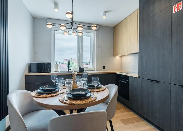 Apartment Golden Seaside By Aparo - Plaza 200m, 2 Lazienki, 2 Sypialnie Oraz Salon, 3 Tv, Balkon, Lozeczko Gdansk