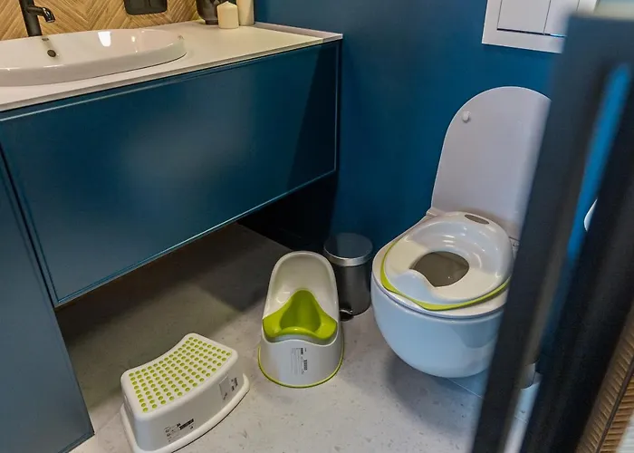 Golden Seaside By Aparo - Plaza 200m, 2 Lazienki, 2 Sypialnie Oraz Salon, 3 Tv, Balkon, Lozeczko Apartment *