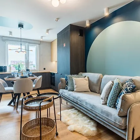 Golden Seaside By Aparo - Plaza 200m, 2 Lazienki, 2 Sypialnie Oraz Salon, 3 Tv, Balkon, Lozeczko Daire *
