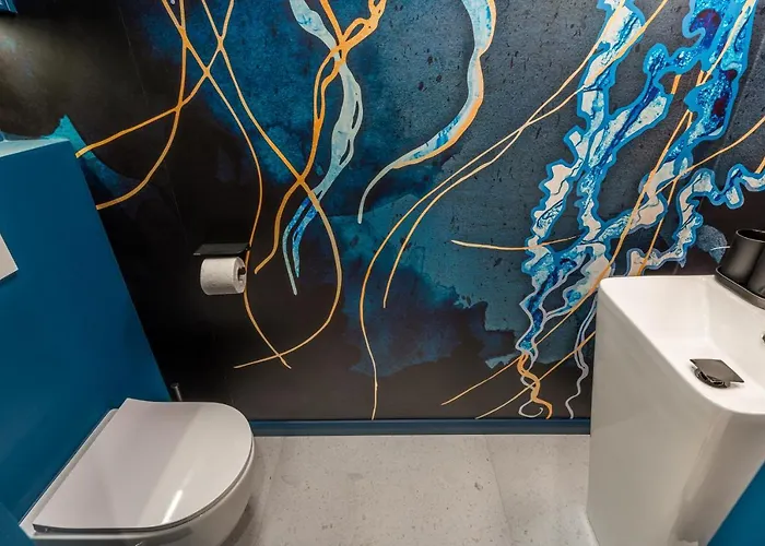 Apartment Golden Seaside By Aparo - Plaza 200m, 2 Lazienki, 2 Sypialnie Oraz Salon, 3 Tv, Balkon, Lozeczko