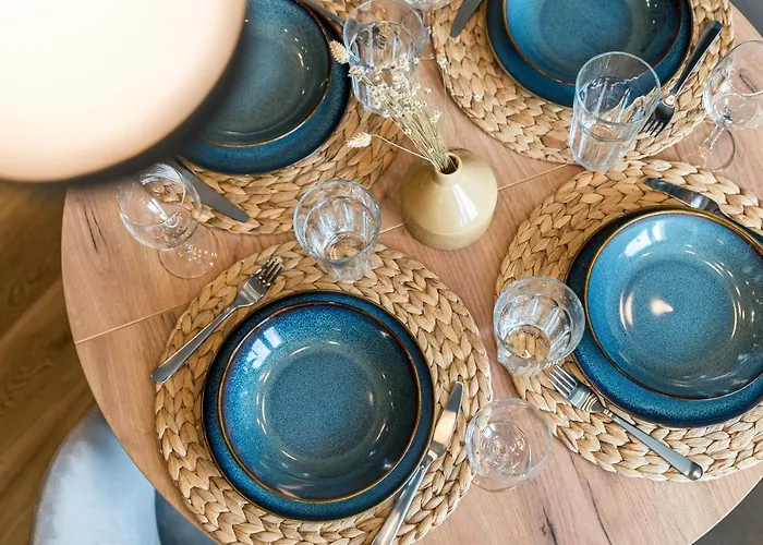 Apartment Golden Seaside By Aparo - Plaza 200m, 2 Lazienki, 2 Sypialnie Oraz Salon, 3 Tv, Balkon, Lozeczko *